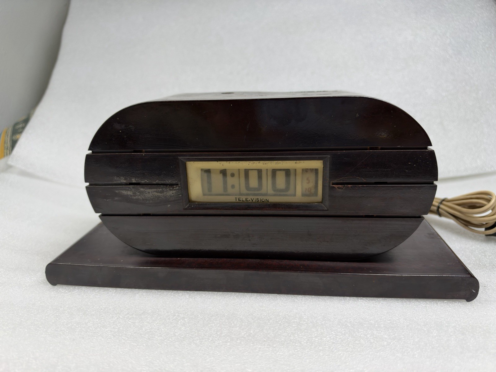 Vintage MCM 1950 Flip Clock TELE-VISION Clock Corp. Bakelite Electric WORKS Vintage MCM 1950 Flip Clock TELE-VISION Clock Corp. Bakelite Electric WORKS