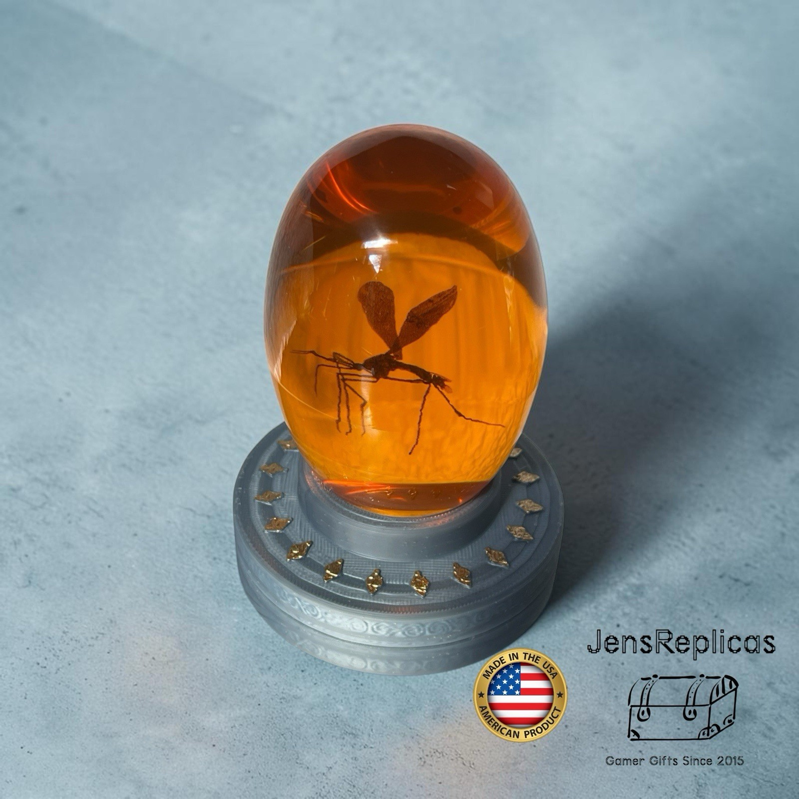 Mosquito in Amber With Collectible Jurassic Park Base Dinosaur Fossil Prop Mosquito in Amber With Collectible Jurassic Park Base Dinosaur Fossil Prop
