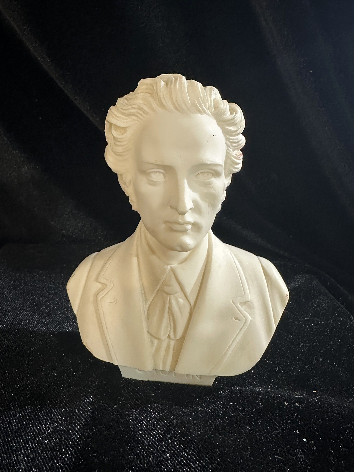 Vintage Frederic Chopin Bust 5" Alabaster Resin Composer Statue Piano Music Vintage Frederic Chopin Bust 5" Alabaster Resin Composer Statue Piano Music