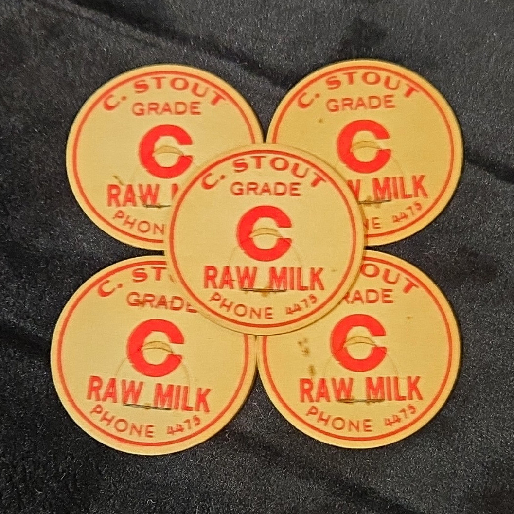 C. Stout Grade C Raw Milk Dairy Bottle Caps, Beige/Red Lot of 5 C. Stout Grade C Raw Milk Dairy Bottle Caps, Beige/Red Lot of 5