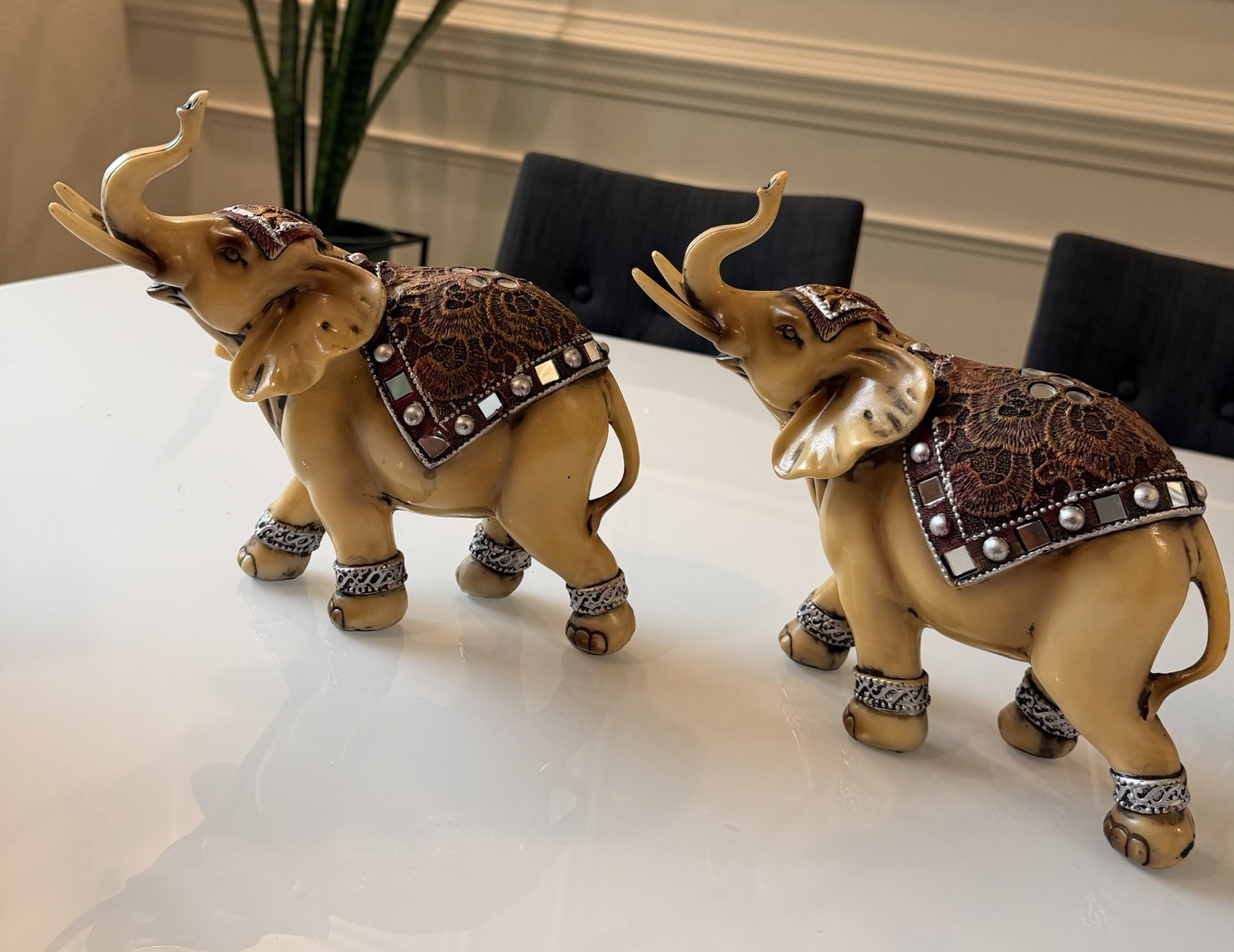 Pair of Vintage Feng Shui Lucky Elephant Statues – Trunk Up Resin Figurines Pair of Vintage Feng Shui Lucky Elephant Statues – Trunk Up Resin Figurines