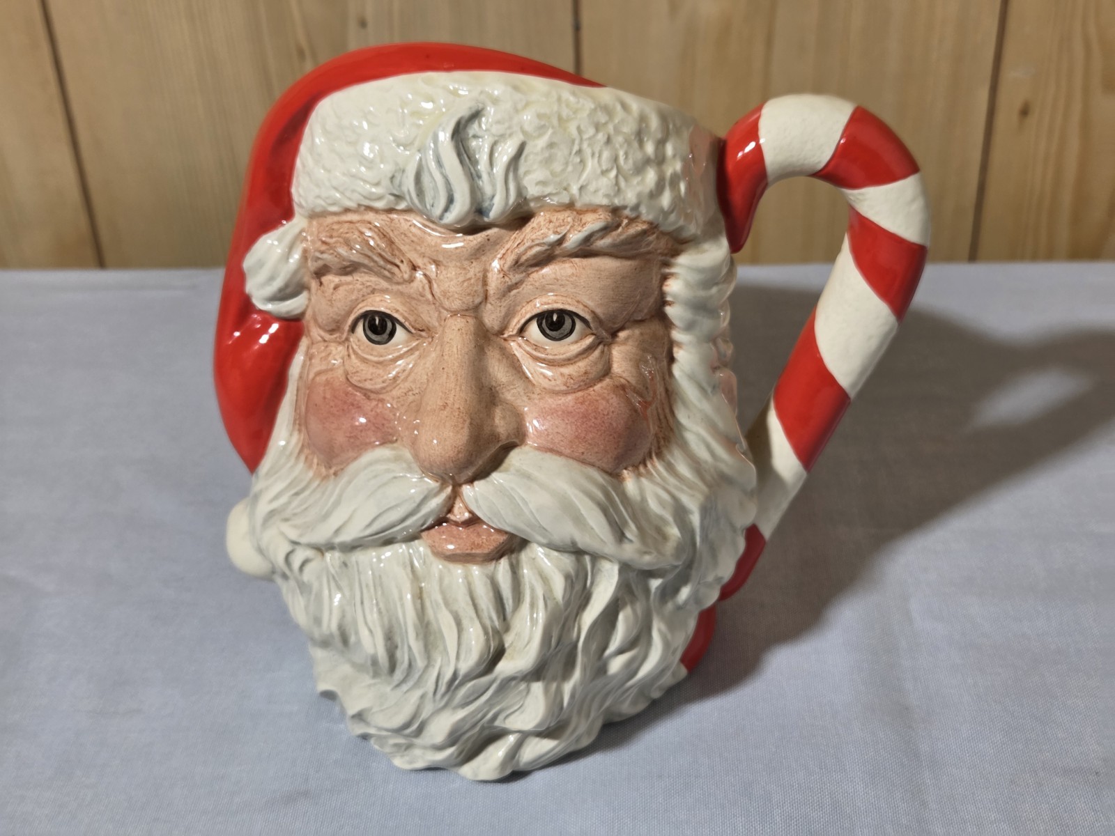 Vintage LARGE 7-1/2" ROYAL DOULTON SANTA CLAUS #D6793 TOBY MUG w/CANDY CANE 1987 Vintage LARGE 7-1/2" ROYAL DOULTON SANTA CLAUS #D6793 TOBY MUG w/CANDY CANE 1987