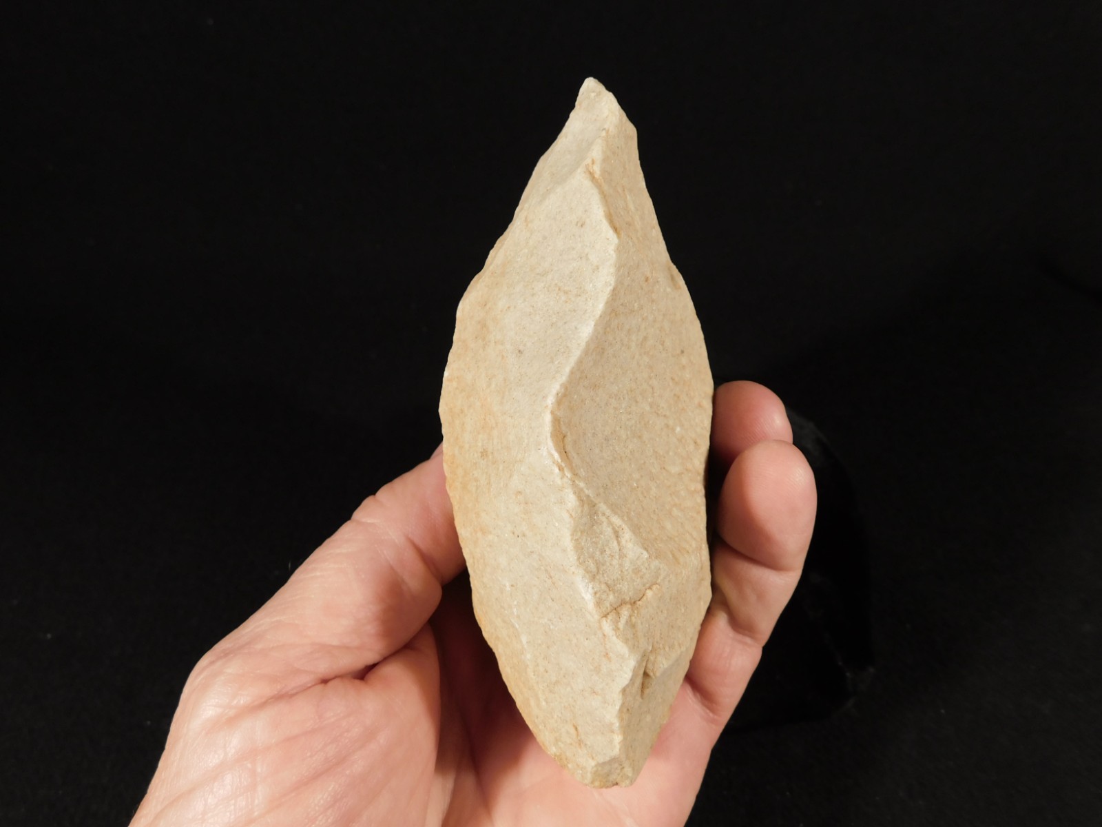 LARGER One Million Year Old Early STONE Age ACHEULEAN Hand Axe Algeria 467gr LARGER One Million Year Old Early STONE Age ACHEULEAN Hand Axe Algeria 467gr