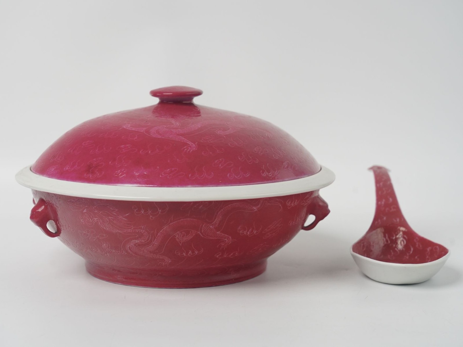 Vintage Chinese Jingdezhen Qing Style Rouge Red Sgraffito Dragon Tureen & Spoon Vintage Chinese Jingdezhen Qing Style Rouge Red Sgraffito Dragon Tureen & Spoon