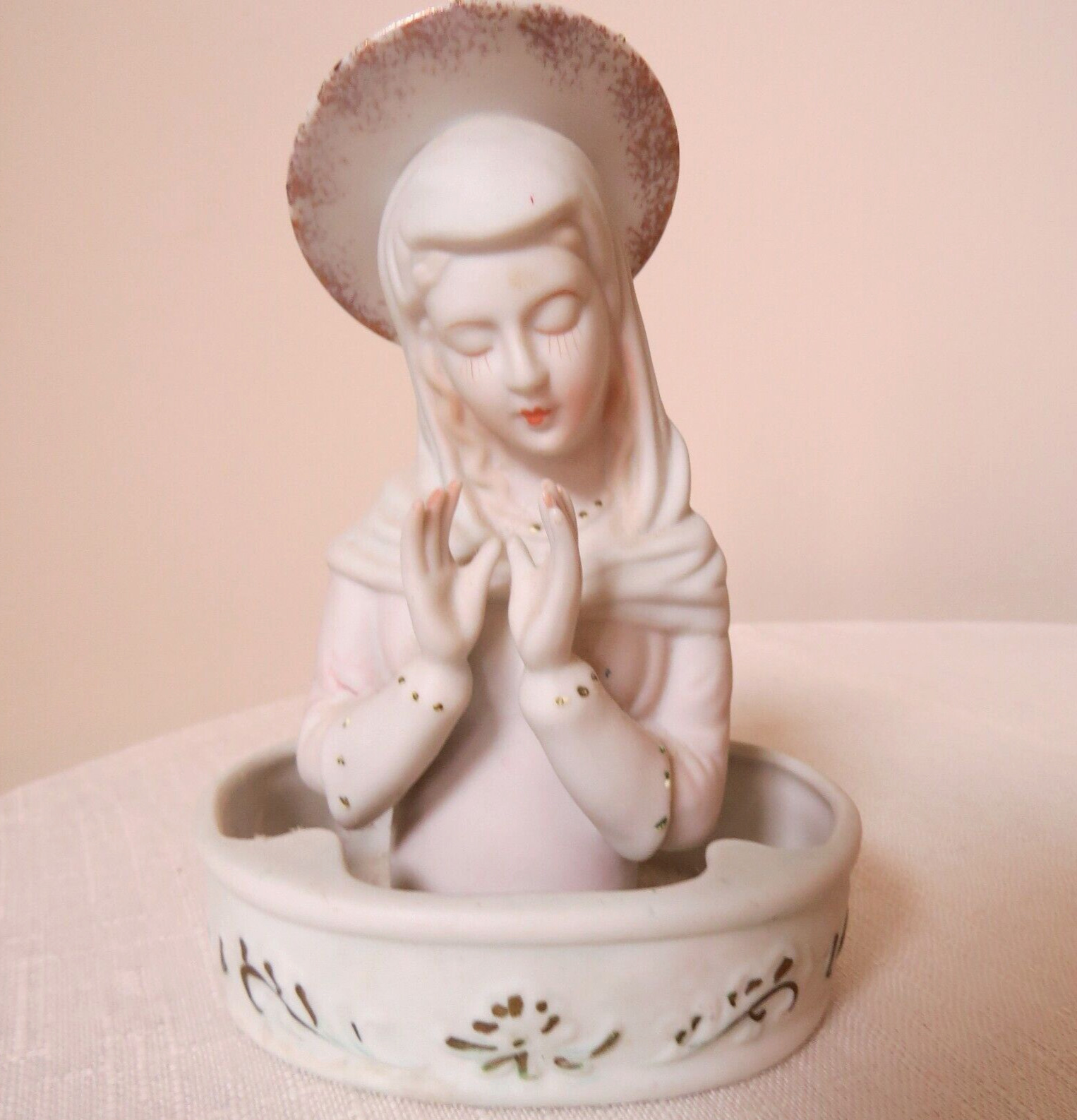 Madonna-- Blessed Virgin Mary Figurine --S175 Label
