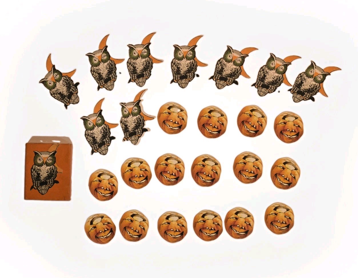 RARE Antique Vintage Gibson Halloween Gummed Seals in Box, Owl & Moon, 1920s RARE Antique Vintage Gibson Halloween Gummed Seals in Box, Owl & Moon, 1920s