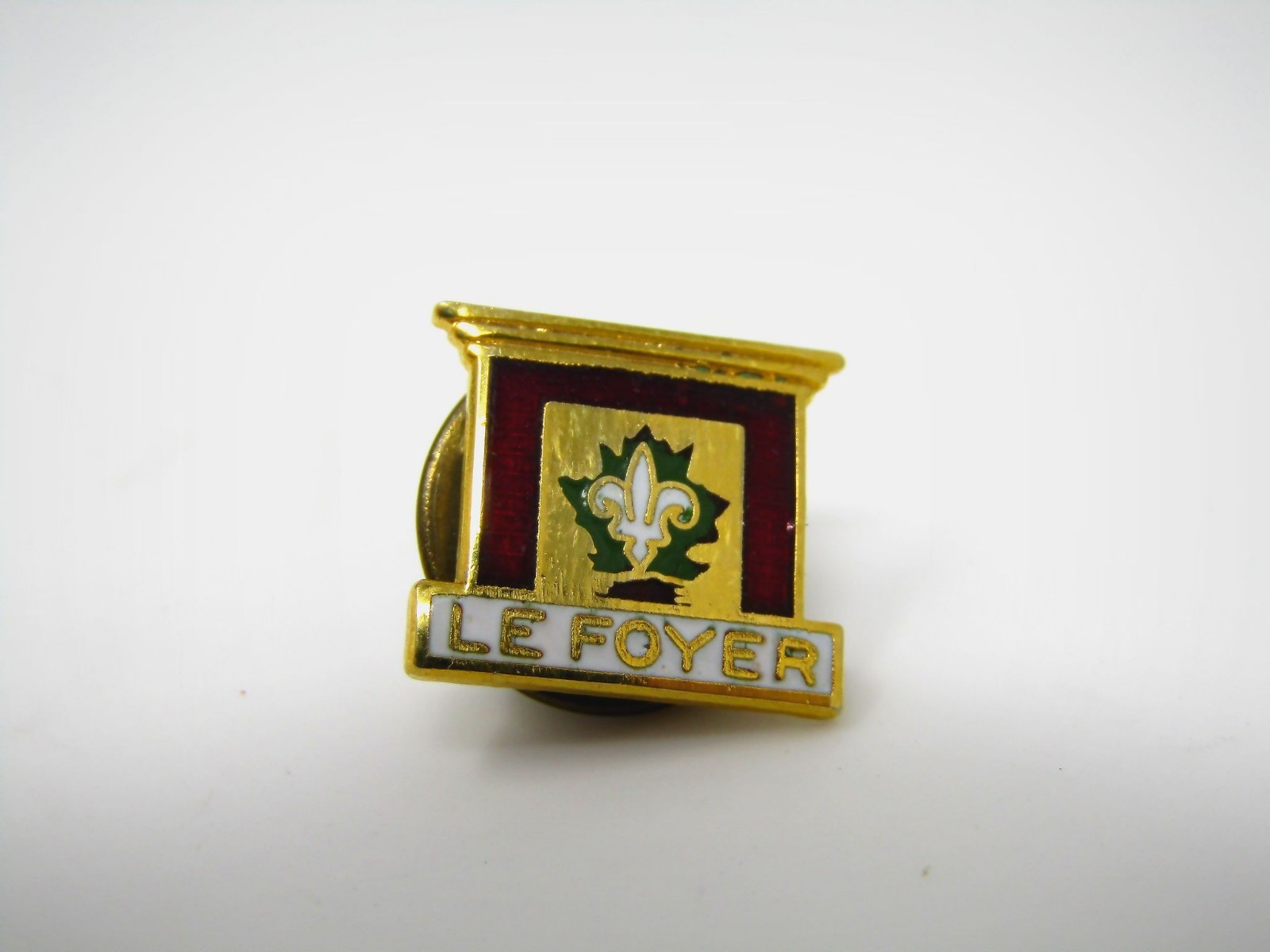 Vintage Le Foyer Pin French Canadian Quebec Fleur de Lis Maple Leaf Enamel Lapel Vintage Le Foyer Pin French Canadian Quebec Fleur de Lis Maple Leaf Enamel Lapel