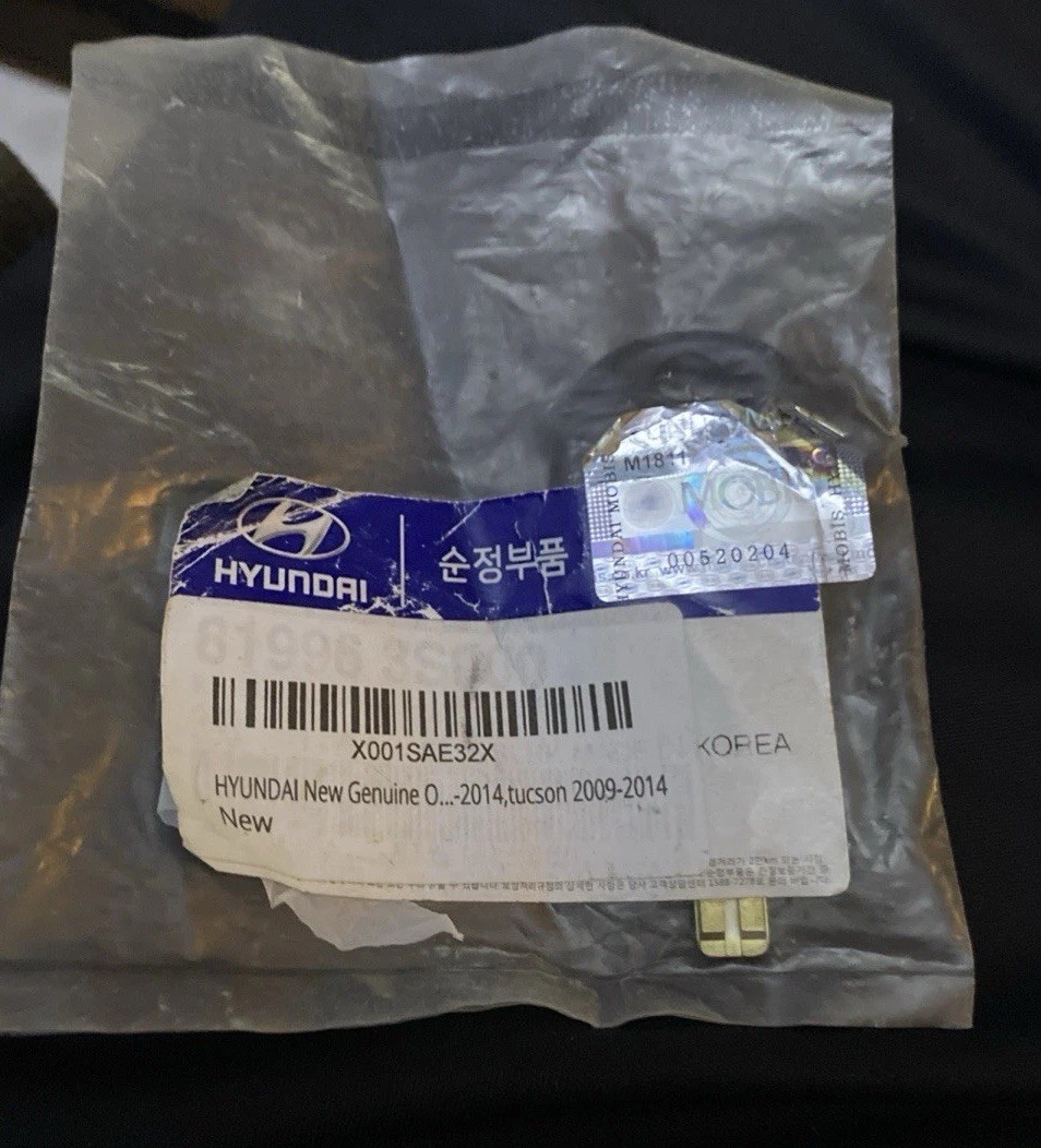That's a genuine Hyundai key blank That's a genuine Hyundai key blank
