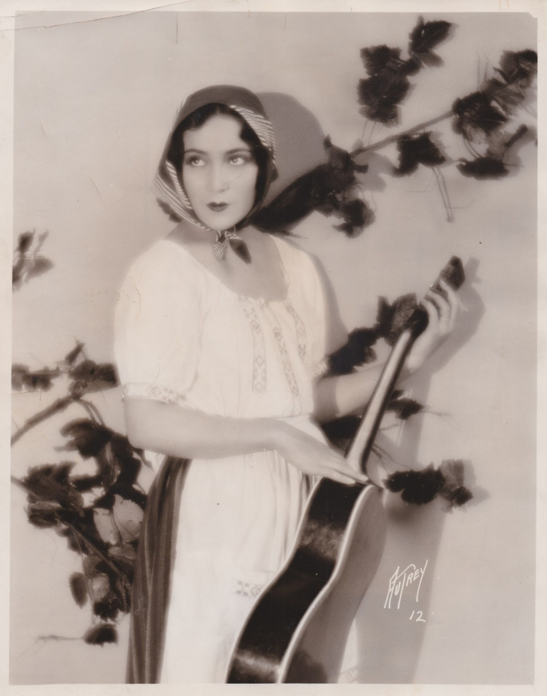 1927 Press Photo Actress Dolores Del Rio by Max Munn Autrey "What Price Glory"