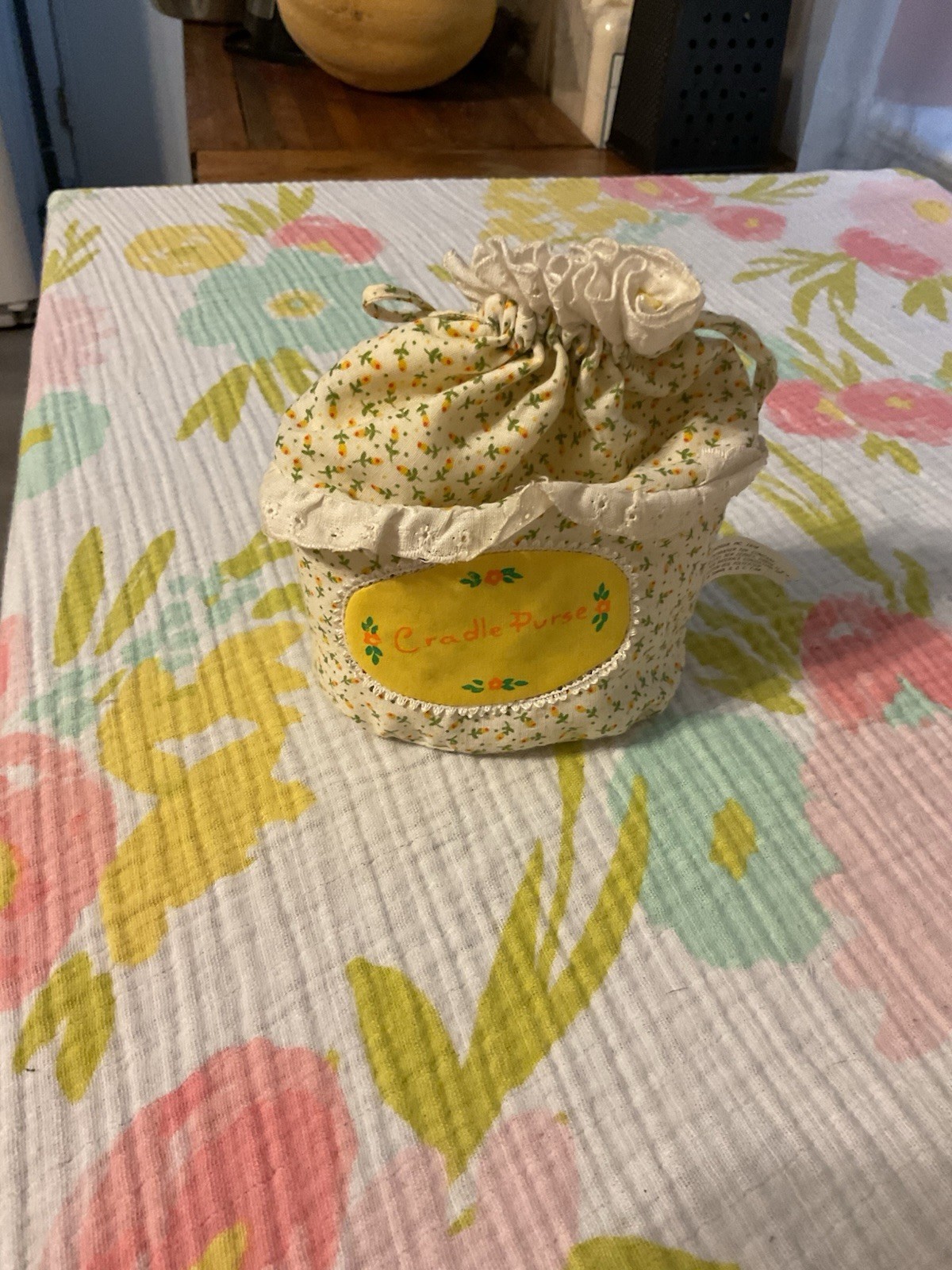 Knickerbocker Vintage Cradle Purse W Baby 1978 Perfect Condition 5”x5” Doll