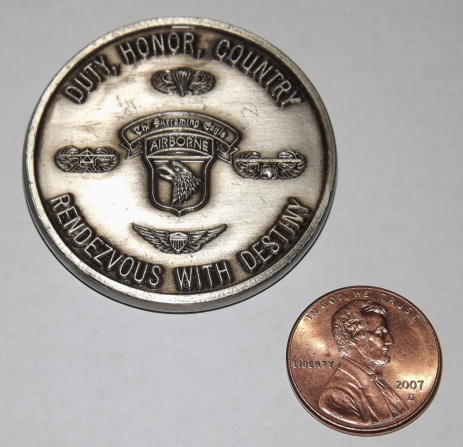 Challenge Coin - US Army - 101st Airborne - Florida - 1976 - 2001 - 25th Anniver Challenge Coin - US Army - 101st Airborne - Florida - 1976 - 2001 - 25th Anniver