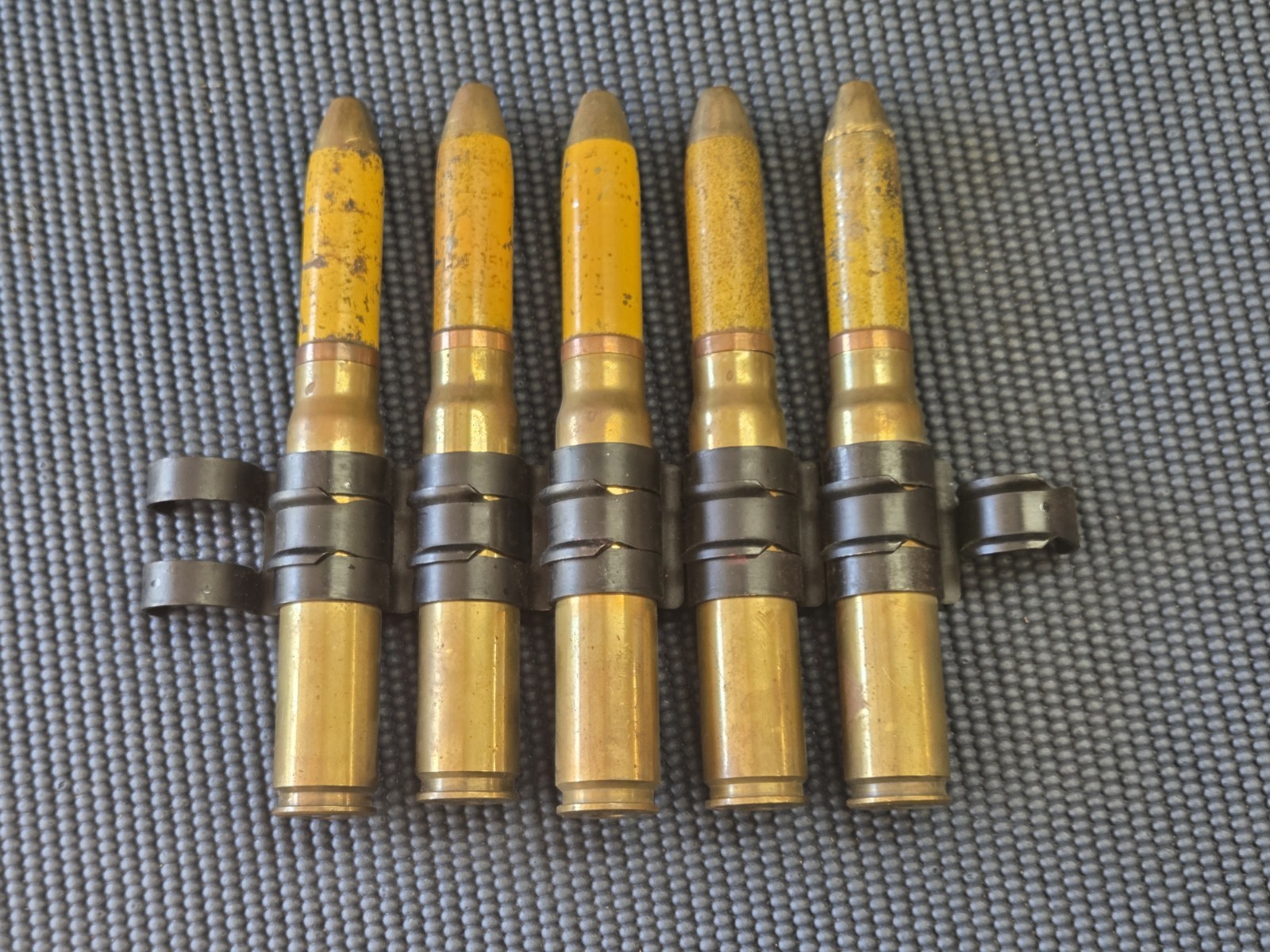 VINTAGE WW2 1942 20MM LINKED M21 DUMMY ROUNDS VINTAGE WW2 1942 20MM LINKED M21 DUMMY ROUNDS