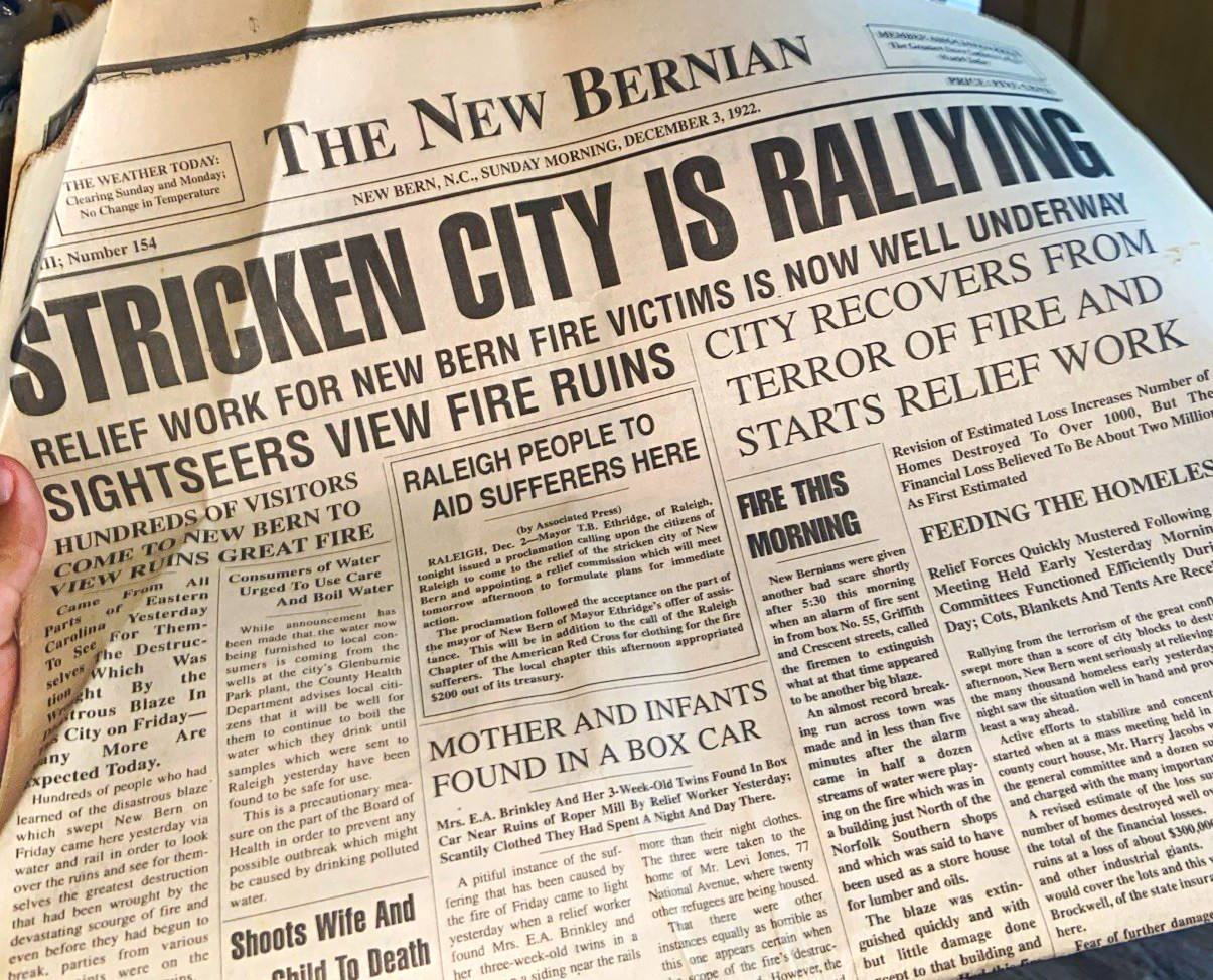 RARE The New Bernian Newspaper Dec 3, 1922 "Stricken City Is Rallying"
