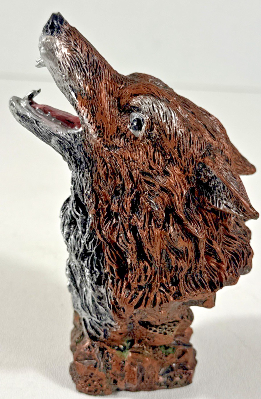 Ebros Woodlands Howling Alpha Wolf Head Bust Bronzed Resin Figurine Ebros Woodlands Howling Alpha Wolf Head Bust Bronzed Resin Figurine