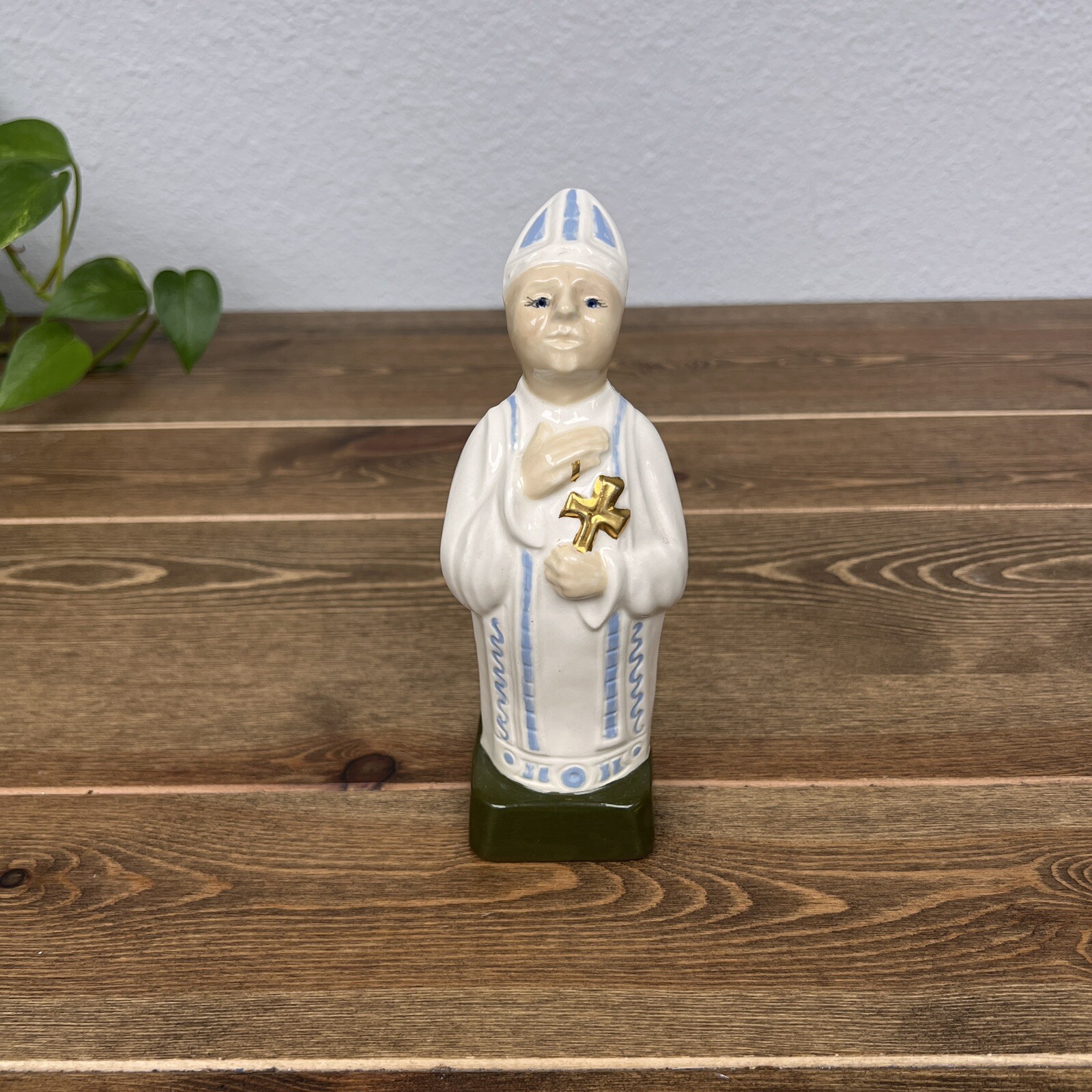Vintage Hand Painted Porcelain Roman Catholic Pope Religious Vintage Hand Painted Porcelain Roman Catholic Pope Religious