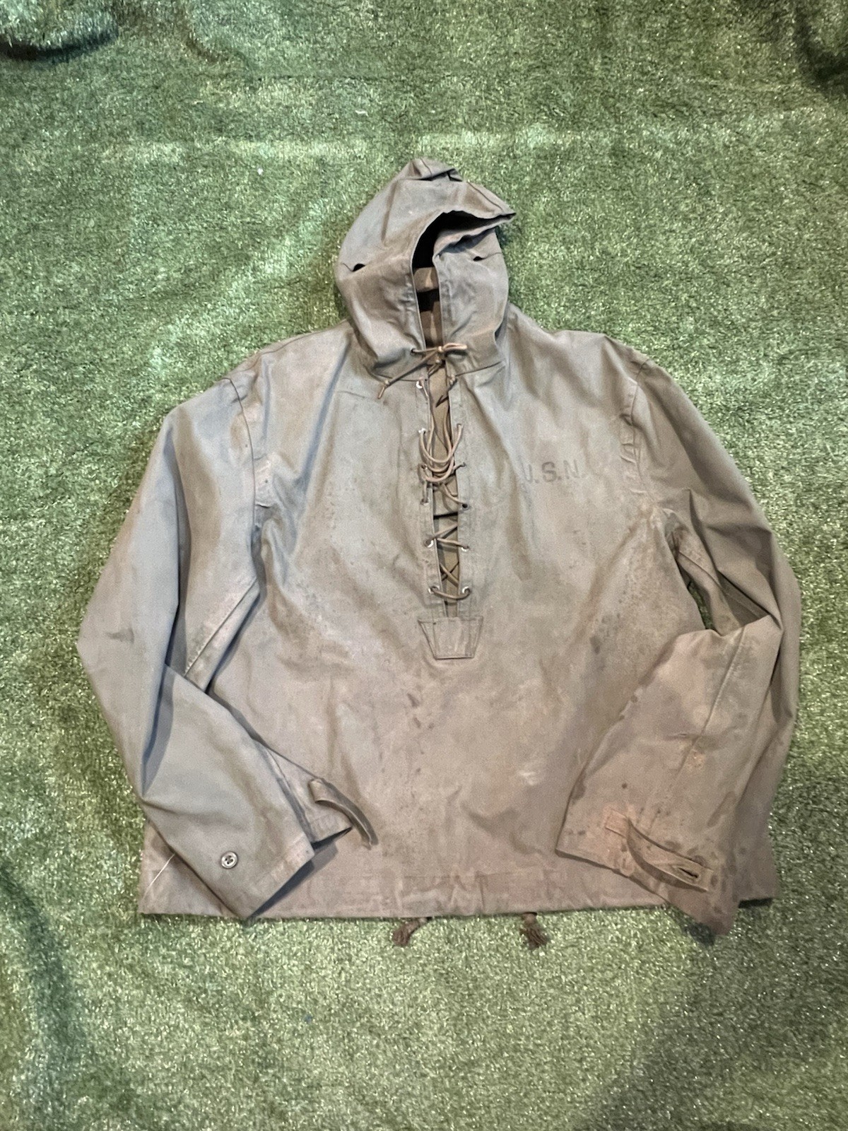WW2 era USN US Navy Rubberized Foul Weather Anorak Pullover Poncho Deck Jacket WW2 era USN US Navy Rubberized Foul Weather Anorak Pullover Poncho Deck Jacket