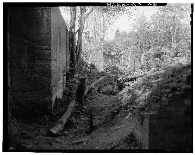 Photo:Steel Plant Site Open Hearth Furnace Foundation 1900s Interior Ruins Photo:Steel Plant Site Open Hearth Furnace Foundation 1900s Interior Ruins