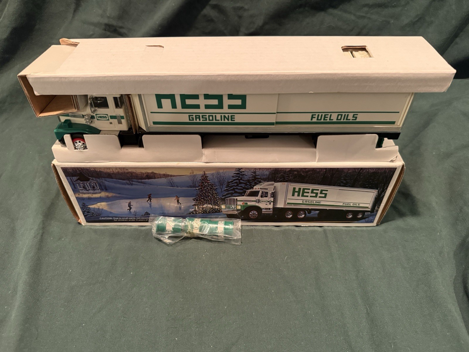 1987 Hess Barrel Truck Bank,NIB,This is The Very Rare China Version,Not HongKong 1987 Hess Barrel Truck Bank,NIB,This is The Very Rare China Version,Not HongKong