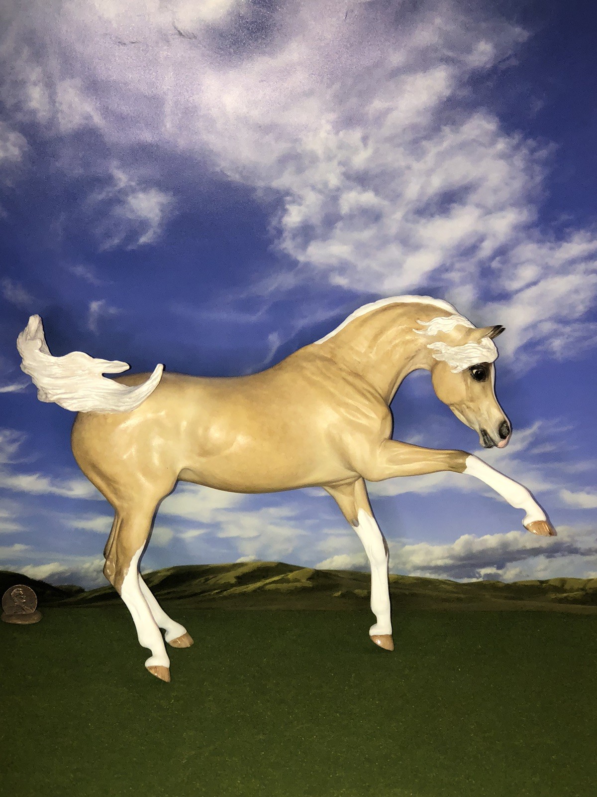 OOAK Breyer cm Custom Horse Ashquar Arabian **Stunning Dapple Palomino** OOAK Breyer cm Custom Horse Ashquar Arabian **Stunning Dapple Palomino**