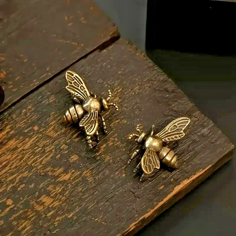 Pair Vintage Style Solid Brass Copper Honey Bee Figurine Insect Bee 1.5" Pair Vintage Style Solid Brass Copper Honey Bee Figurine Insect Bee 1.5"