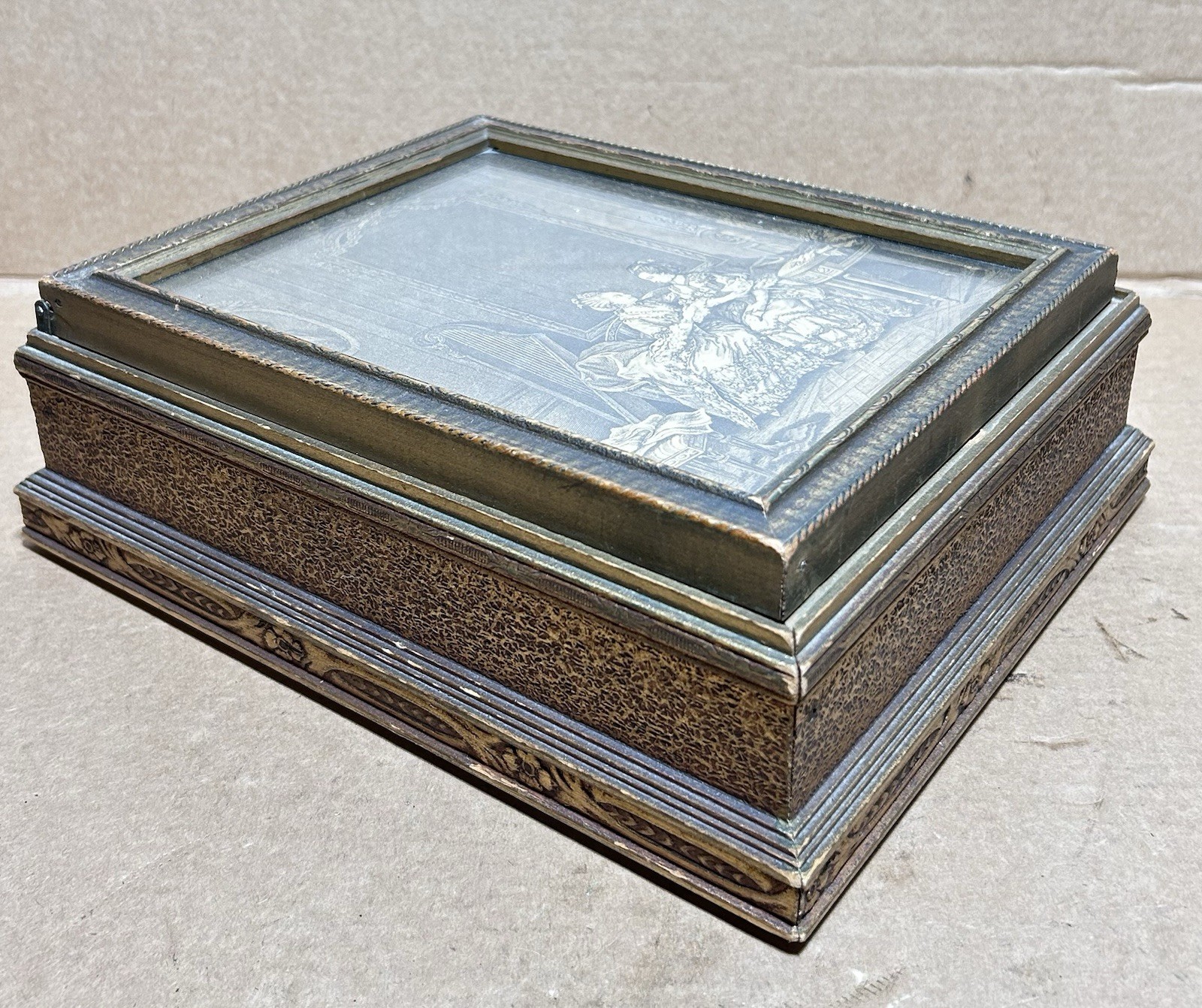 Antique Victorian Wood Glass Trinket Jewelry Dresser Vanity Box Framed Art Scene Antique Victorian Wood Glass Trinket Jewelry Dresser Vanity Box Framed Art Scene