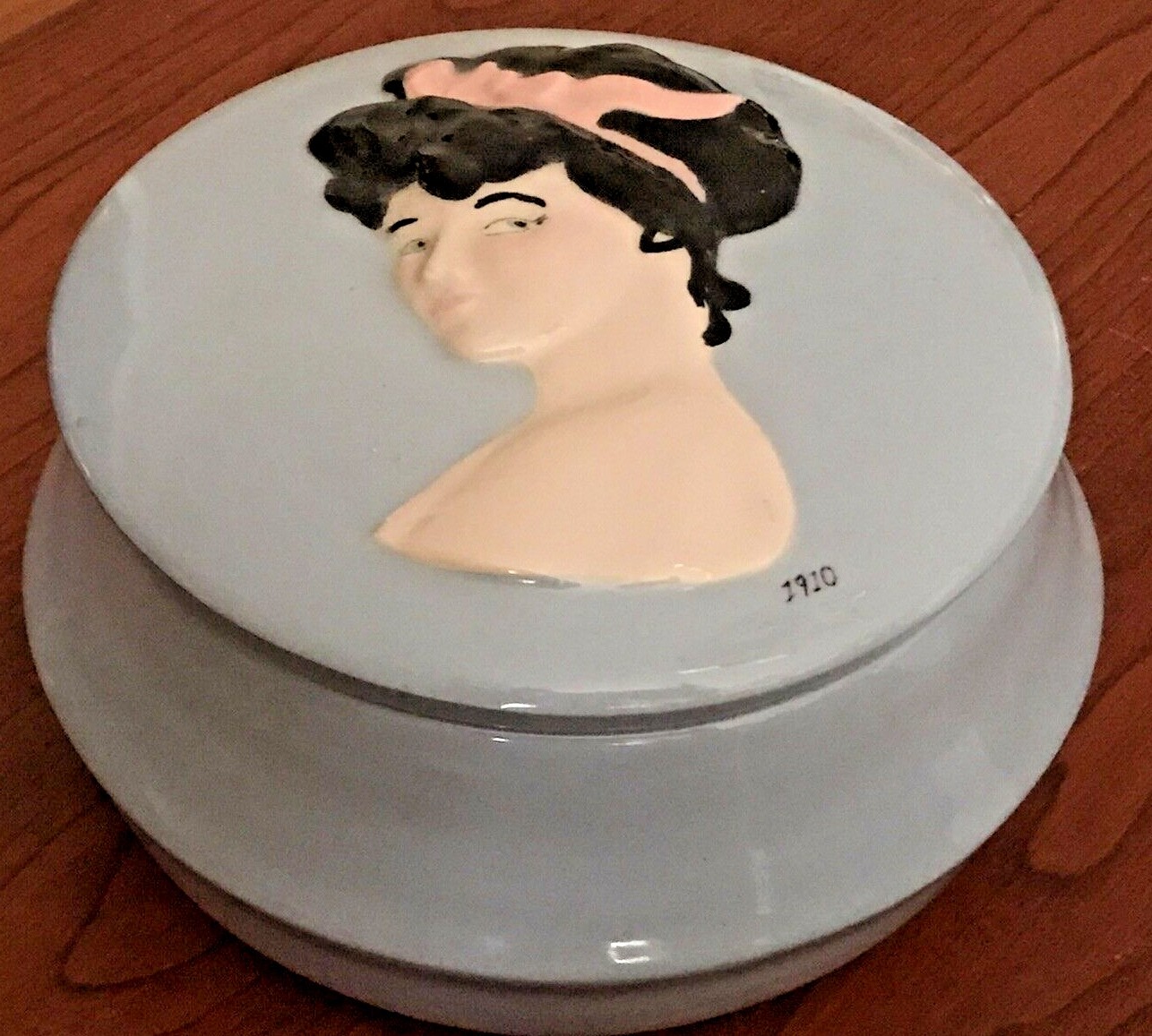 Vintage Rymryl Ceramic Gibson Girl Vanity Powder Box 3D Victorian 7" x 3.5" Vintage Rymryl Ceramic Gibson Girl Vanity Powder Box 3D Victorian 7" x 3.5"