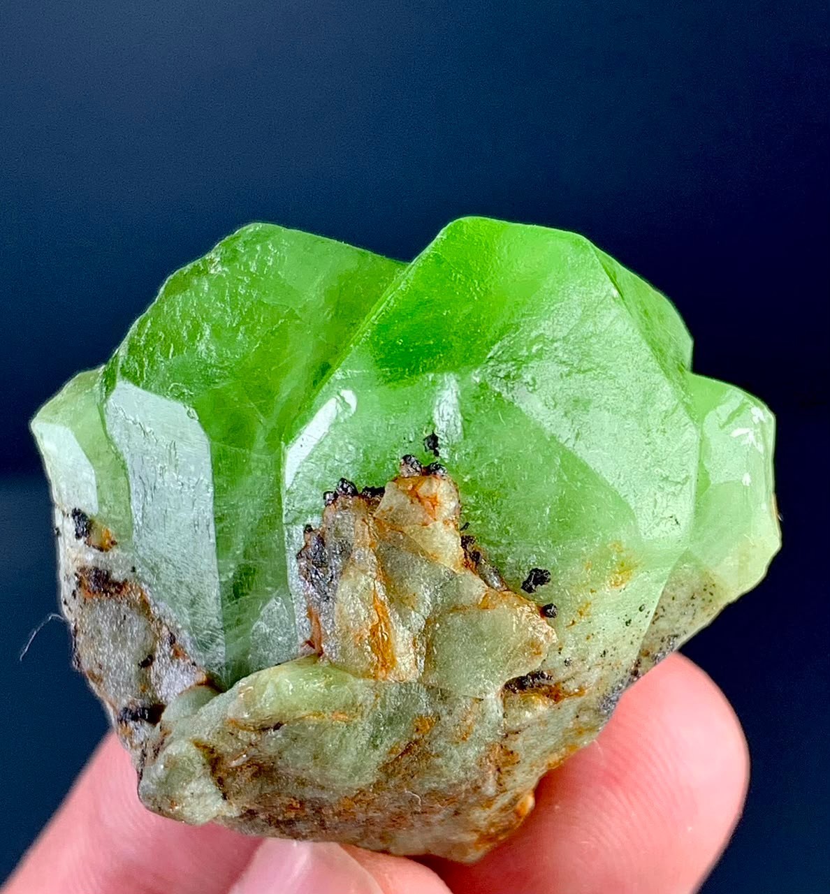 211 Carat Peridot Crystal Specimen From Pakistan 211 Carat Peridot Crystal Specimen From Pakistan