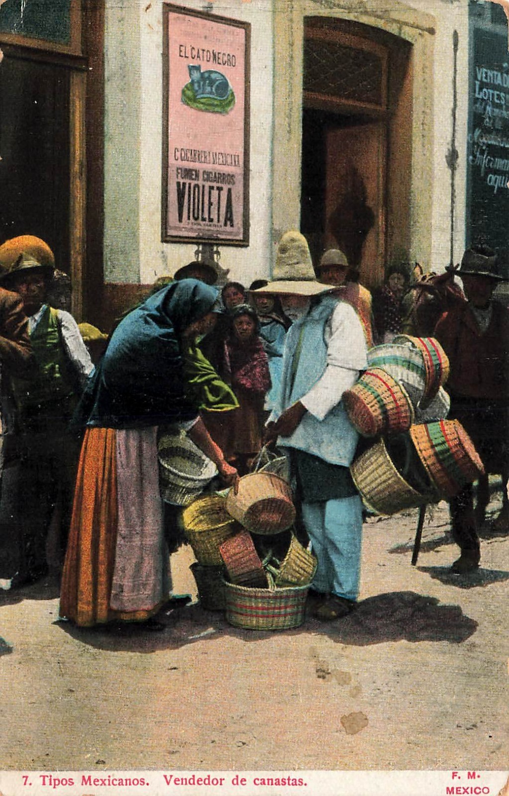 1914 MEXICO POSTCARD: VIEW OF BASKET VENDORS SELLING AT THE MARKET 1914 MEXICO POSTCARD: VIEW OF BASKET VENDORS SELLING AT THE MARKET