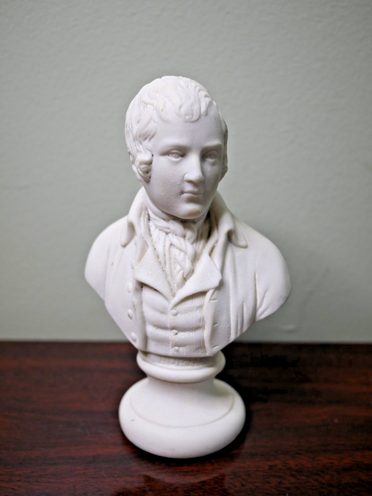 Robert Burns Bust 8" Plaster/tuffstone Robert Burns Bust 8" Plaster/tuffstone