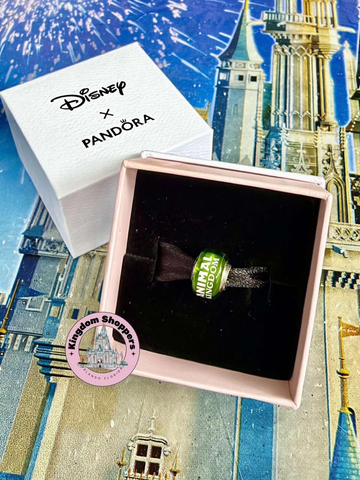 2026 Walt Disney World Parks Pandora Animal Kingdom Murano Glass Charm New 2026 Walt Disney World Parks Pandora Animal Kingdom Murano Glass Charm New