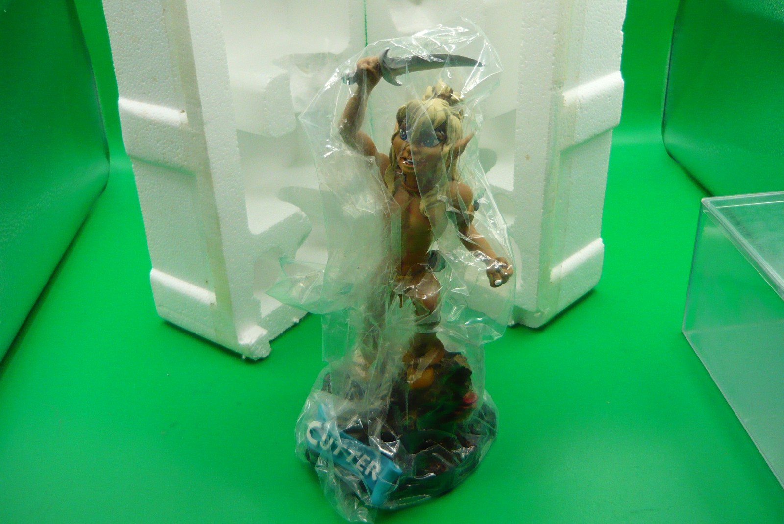 VINTAGE 1996 ElfQuest Cutter Statue 1/7 Resin Figure VINTAGE 1996 ElfQuest Cutter Statue 1/7 Resin Figure