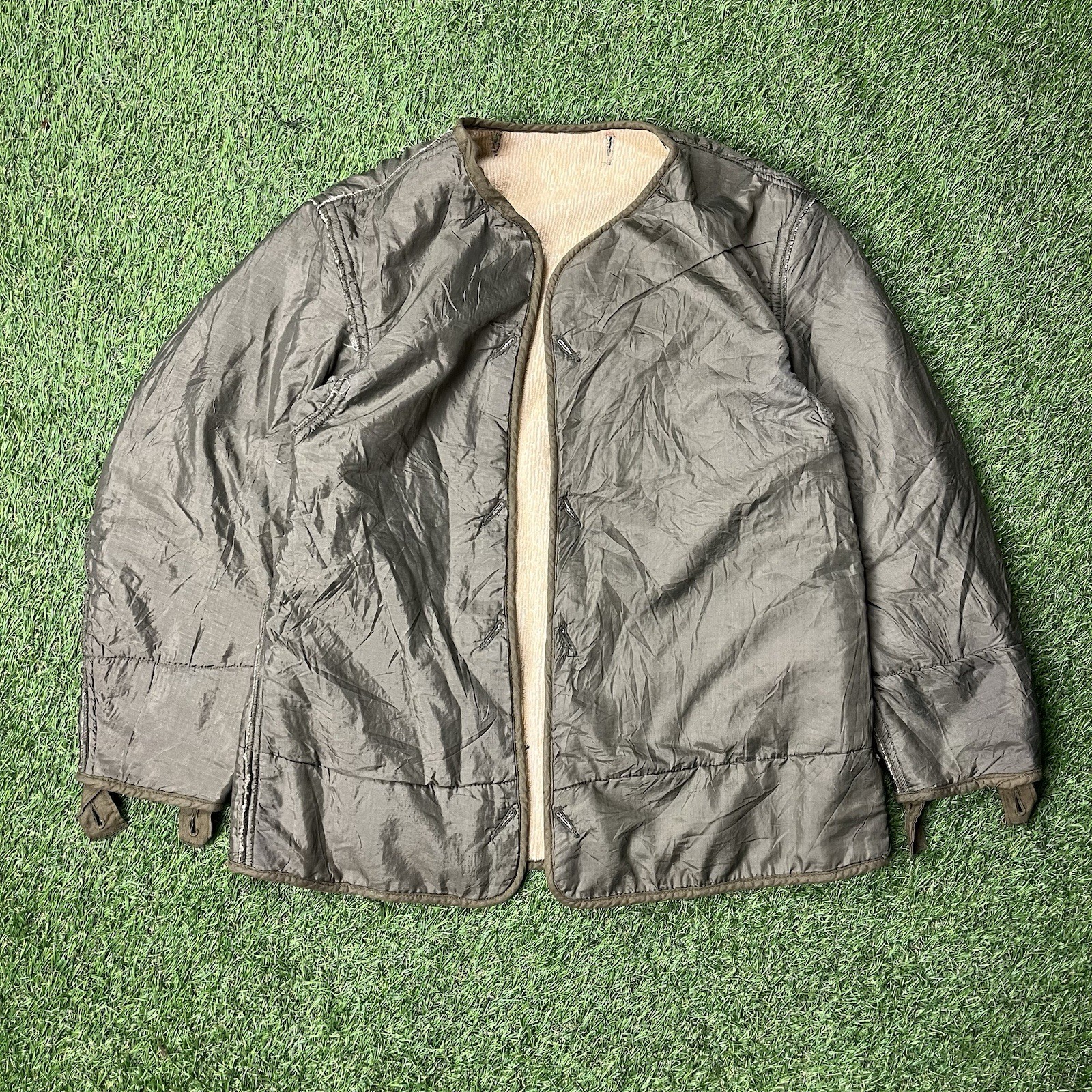 Vintage USGI M-1951 Military Field Jacket Liner Small Wool Insert Korean War Vintage USGI M-1951 Military Field Jacket Liner Small Wool Insert Korean War