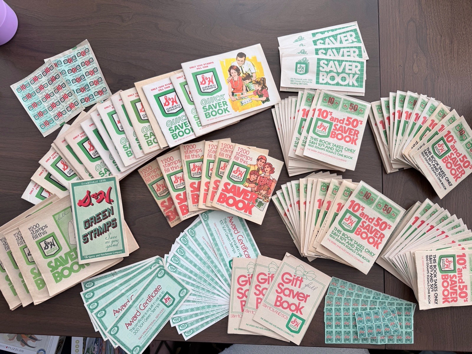 Huge Vintage S&H Green Stamp Collection 81 Full, 1 not full, 20 cert + loose Huge Vintage S&H Green Stamp Collection 81 Full, 1 not full, 20 cert + loose