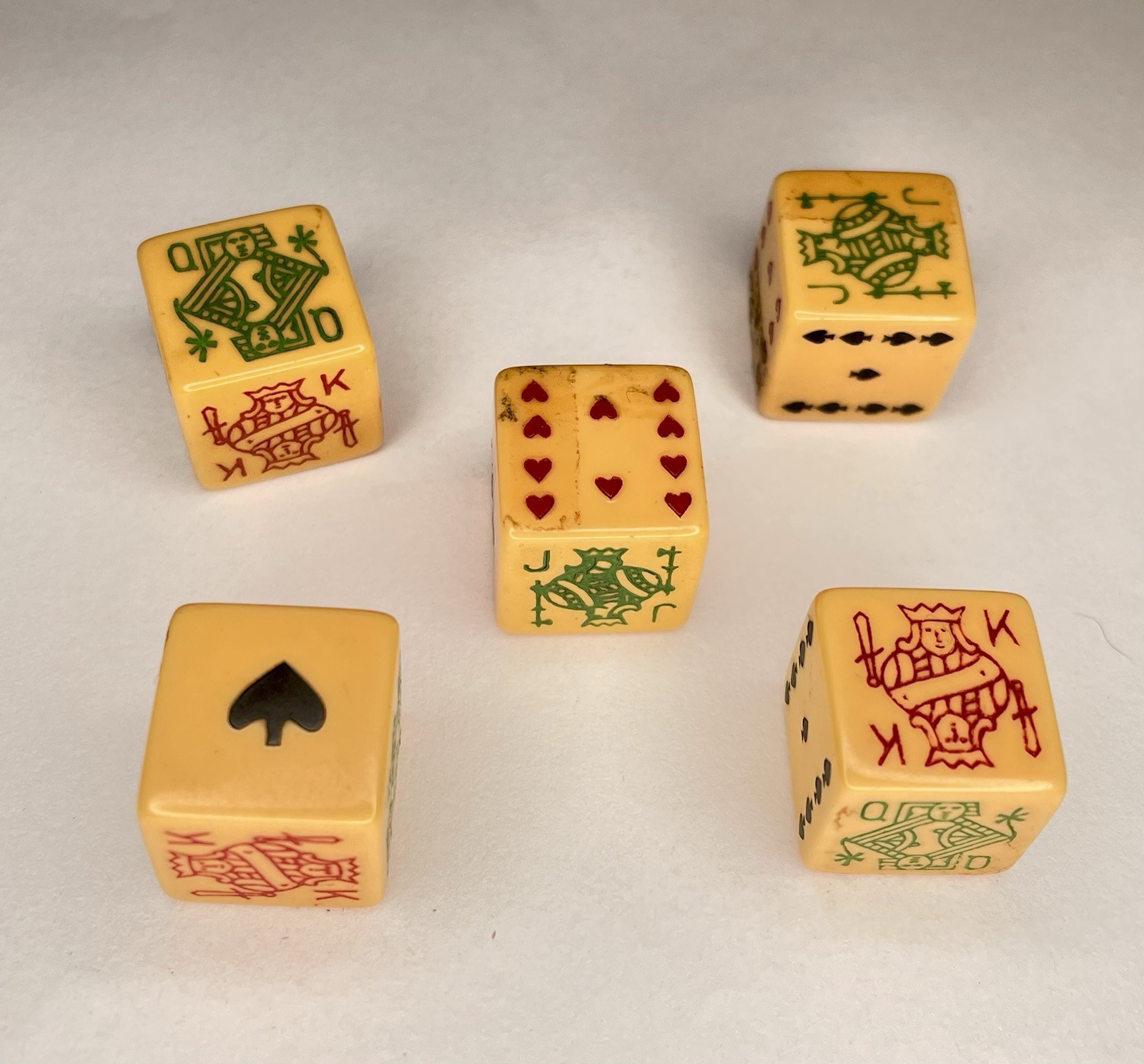 Vintage Butterscotch Bakelite Poker Dice 5 Cube Lot