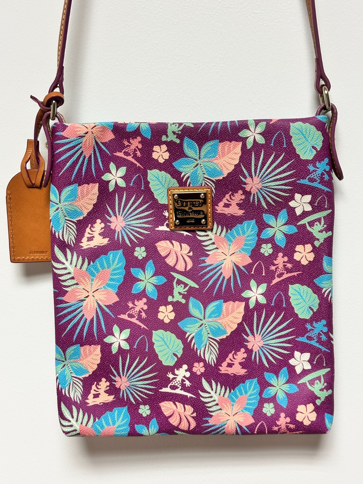 Dooney & Bourke Walt Disney Aulani Purple Crossbody Purse Bag Dooney & Bourke Walt Disney Aulani Purple Crossbody Purse Bag