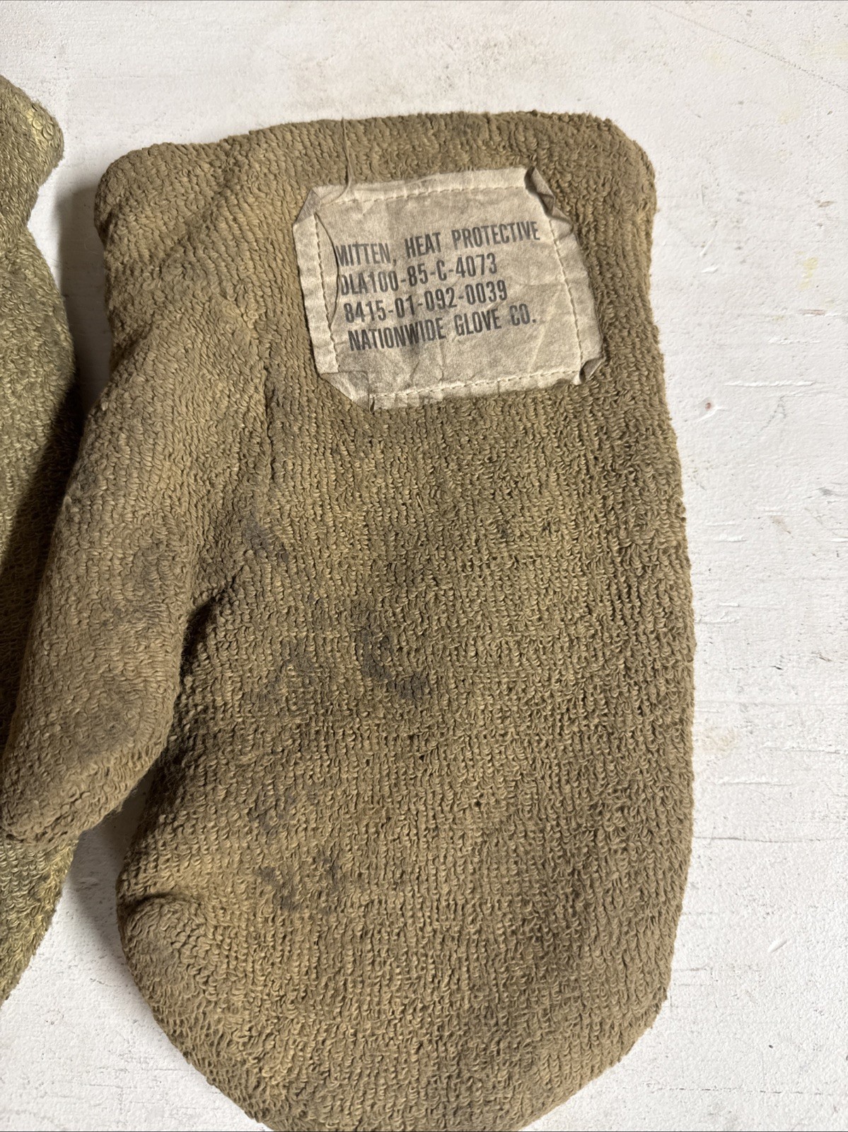 Millitary Mitten Heat Protective Glove. From Nation Wide Glove Co Fits All Millitary Mitten Heat Protective Glove. From Nation Wide Glove Co Fits All