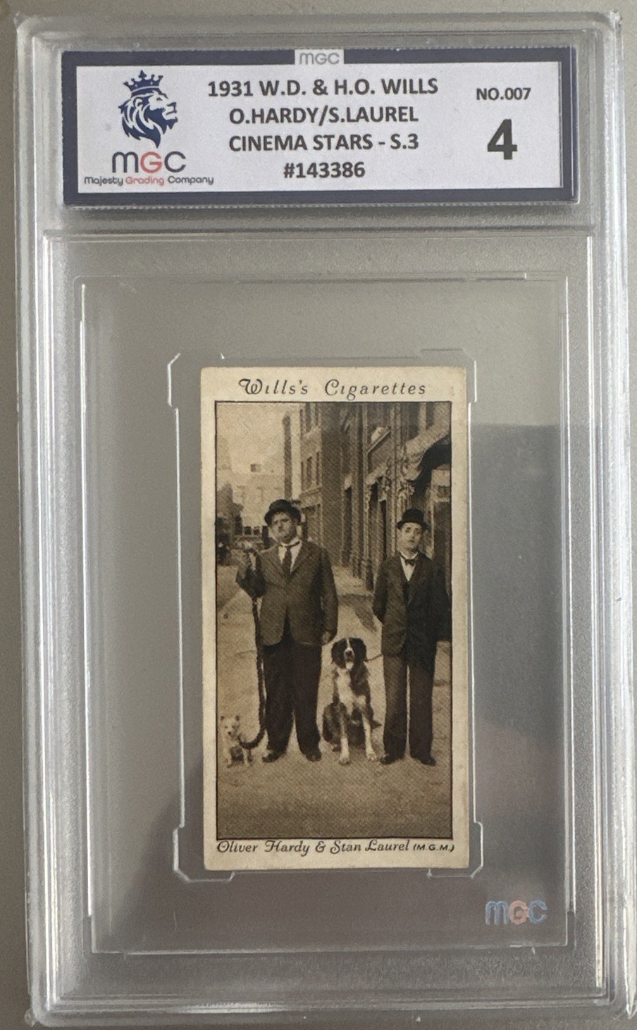 LAUREL & HARDY 1931 W.D. & H.O. Wills Cinema Stars MGC 4 GRADED LAUREL & HARDY 1931 W.D. & H.O. Wills Cinema Stars MGC 4 GRADED