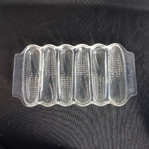 Vintage Beauty Bake Glass Corn Bread Baking Dish Corn Husk Pattern 12” x 6" 1950 Vintage Beauty Bake Glass Corn Bread Baking Dish Corn Husk Pattern 12” x 6" 1950