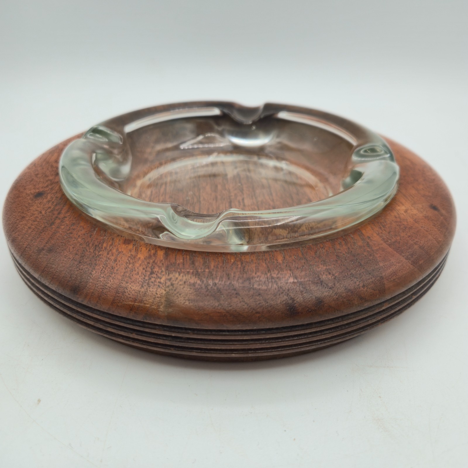 Vintage Walnut Wood Glass Ashtray Round MCM Cigarette Smoking Lounge Decor 8in Vintage Walnut Wood Glass Ashtray Round MCM Cigarette Smoking Lounge Decor 8in