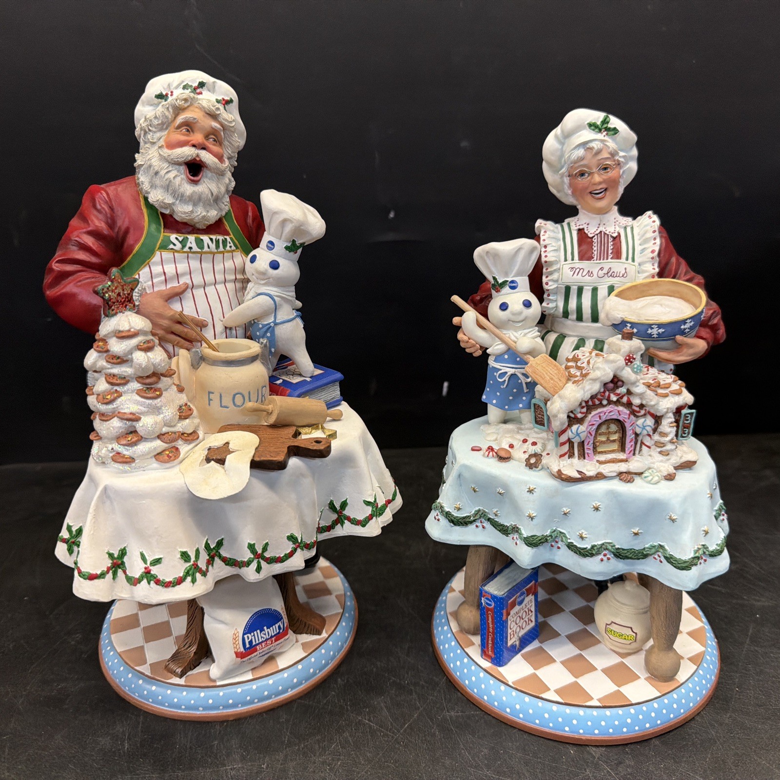 Danbury Mint Pillsbury Doughboy Santa’s Little Helper & Mrs Claus Favorite Baker Danbury Mint Pillsbury Doughboy Santa’s Little Helper & Mrs Claus Favorite Baker