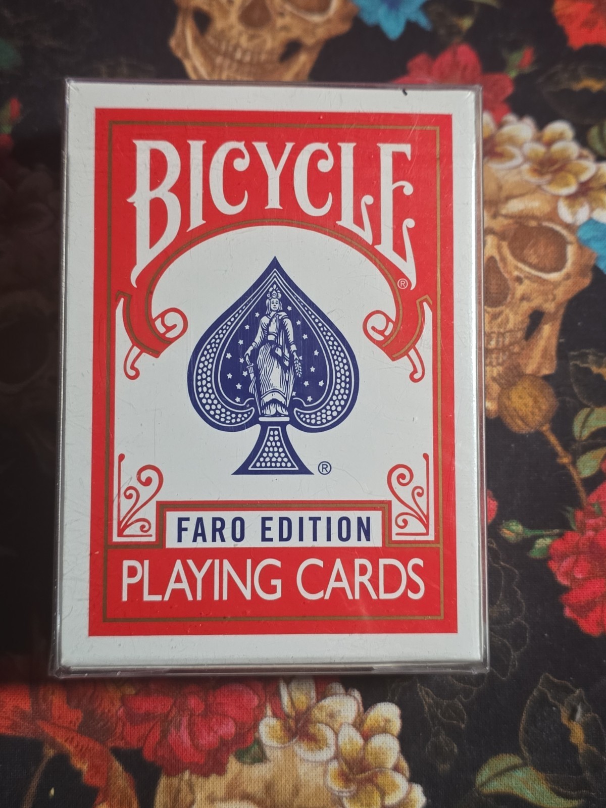 Limited Edition Gilded Bicycle Faro (Red) Playing Cards USPCC 2018 Limited Edition Gilded Bicycle Faro (Red) Playing Cards USPCC 2018