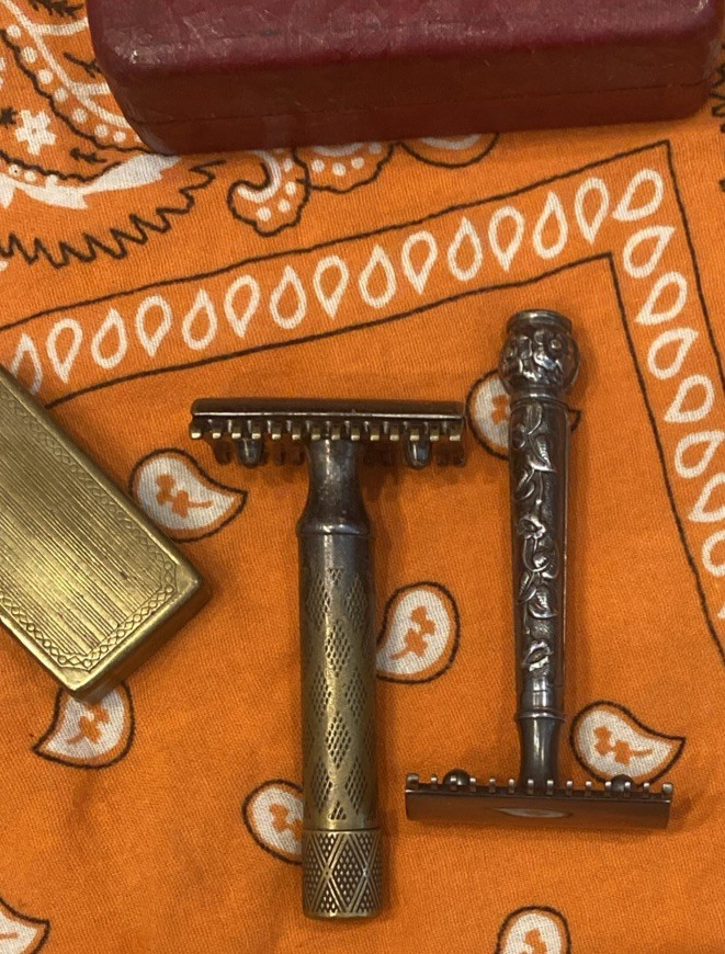 Pair Of Vintage Antique 3-Piece Gillette Safety Razors ( Floral & New Standard ) Pair Of Vintage Antique 3-Piece Gillette Safety Razors ( Floral & New Standard )