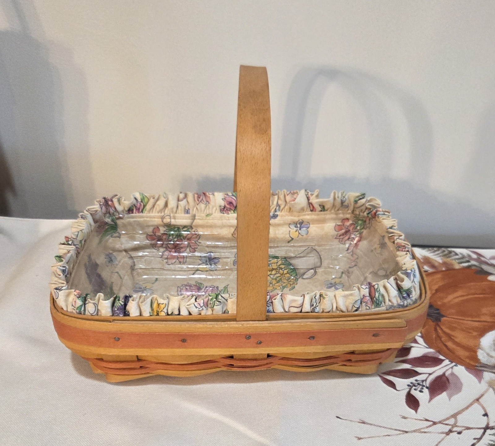 Longaberger 2000 Mother's Day "Early Blossoms" Basket 11" long x 7 3/4" Longaberger 2000 Mother's Day "Early Blossoms" Basket 11" long x 7 3/4"