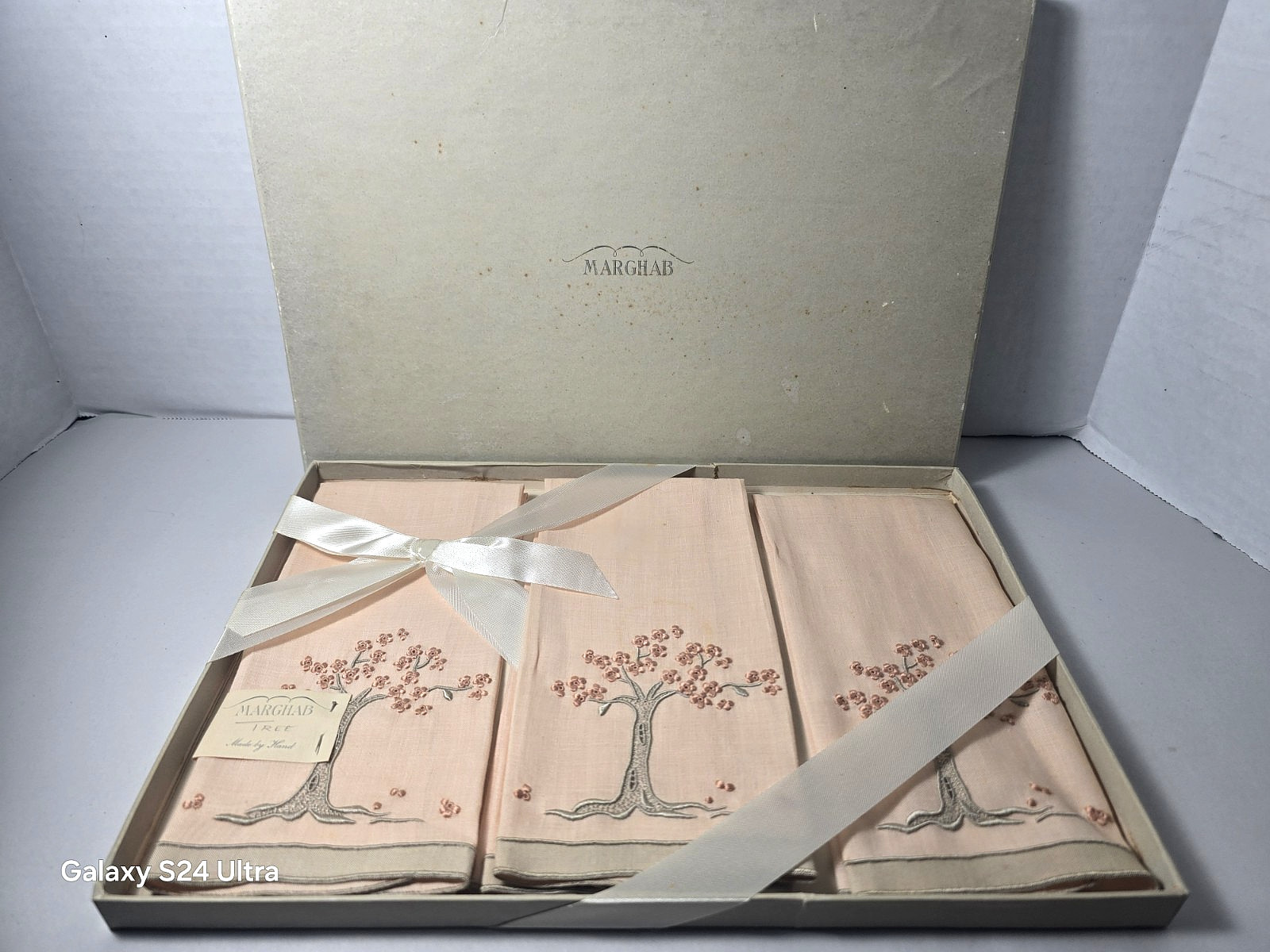 VTG MARGHAB Madeira Hand Embroidered Linen Guest Towels "Tree" Set of 5 Box Tag VTG MARGHAB Madeira Hand Embroidered Linen Guest Towels "Tree" Set of 5 Box Tag