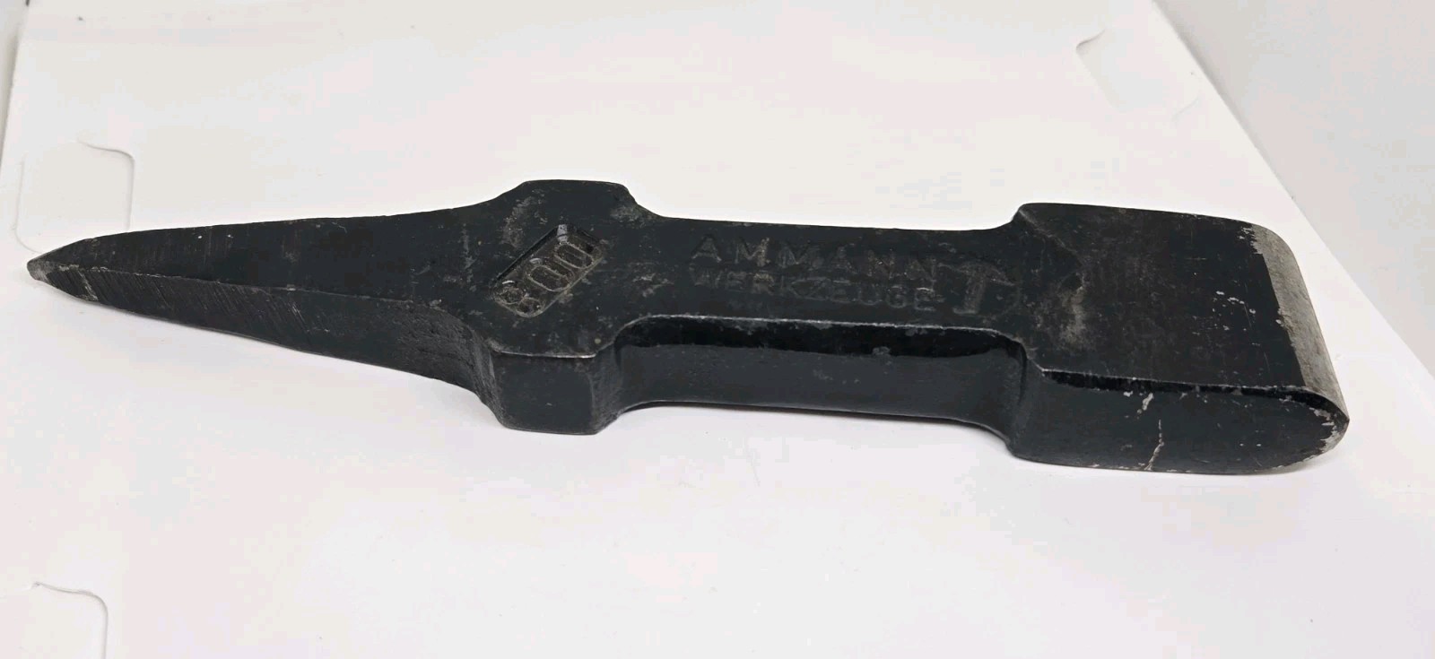 VINTAGE AMMANN WERKZEUGE 800 GRAM FORGED STEEL SCYTHE-PEENING ANVIL NEVER USED VINTAGE AMMANN WERKZEUGE 800 GRAM FORGED STEEL SCYTHE-PEENING ANVIL NEVER USED