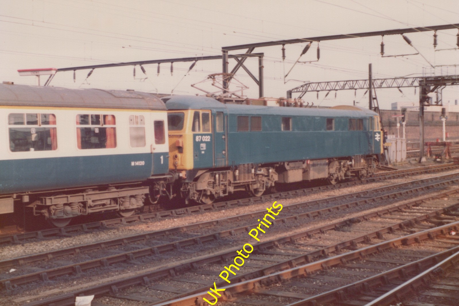 Railway Photo 6x4 BR Blue - Class 87 87022 departs Crewe c1978