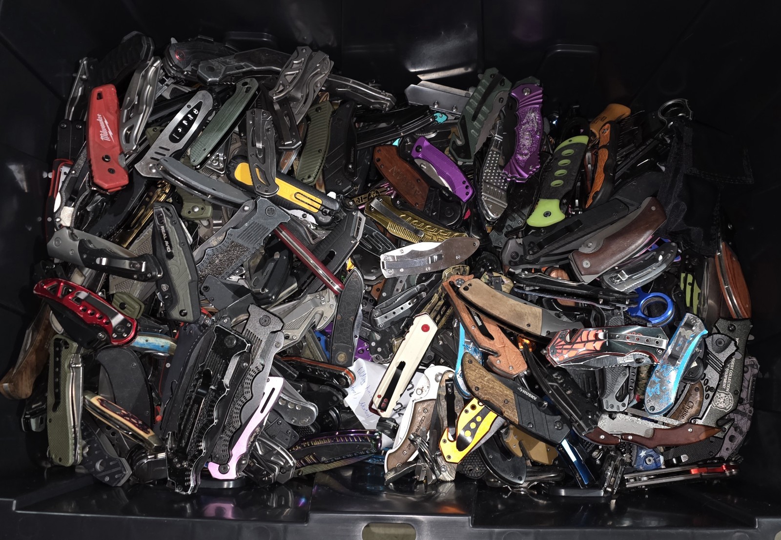2 Pound Grab Bag Lots of TSA Confiscated Tactical EDC Camping Hunting Knives 2 Pound Grab Bag Lots of TSA Confiscated Tactical EDC Camping Hunting Knives