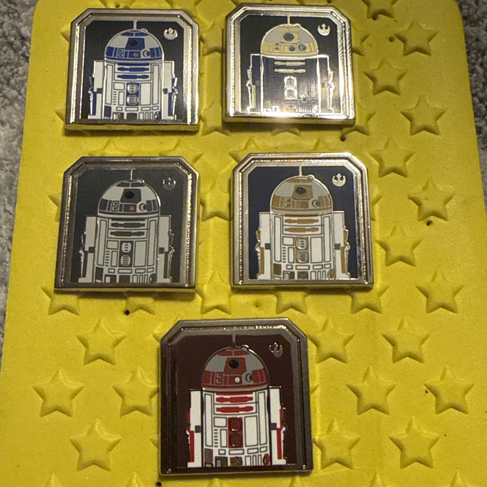 2024 Disney WDW Hidden Mickey Droid R2-D2 5 Pin Set