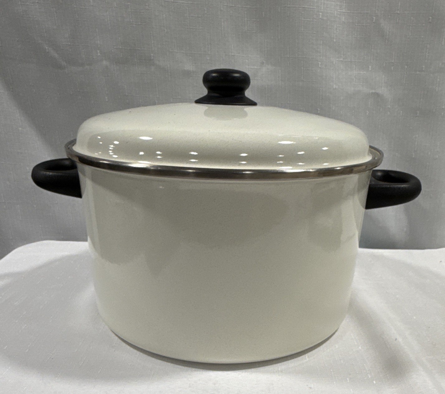 Vintage Encore White Enamel Steel Stockpot 12 Qt Lid Made in Spain Induction Vintage Encore White Enamel Steel Stockpot 12 Qt Lid Made in Spain Induction