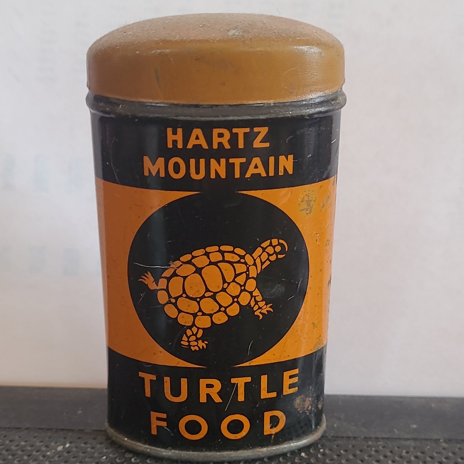 Original vtg Hartz Mountain Turtle Food Tin with Lid Original vtg Hartz Mountain Turtle Food Tin with Lid